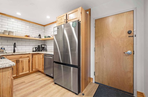 Great Valley Condo | SnowPine Condo, Sleeps 8, A/C, Fireplace