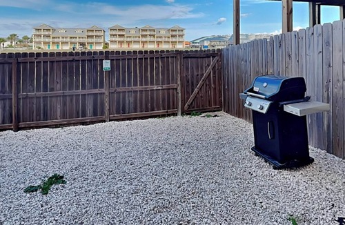 Sand Point House | Sol Searcher by Silver Sands Vacation Rentals
