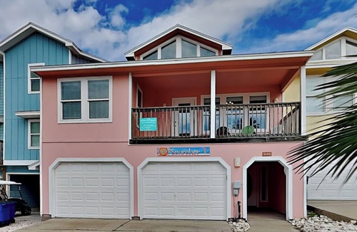 Sand Point House | Sol Searcher by Silver Sands Vacation Rentals