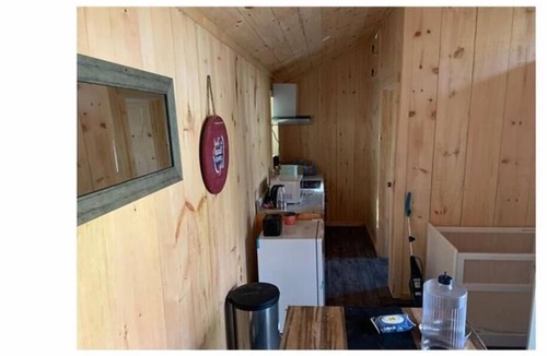 Elmora Cabin | Soothing 1-bedroom cabin in Elmora perfect for a relaxing getaway