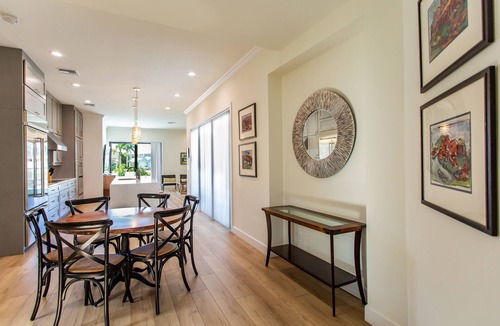 Naples Park House | Sorrento Luxury Vacation Home: Expansive 5-Bedroom, 4.5-Bath Retreat with Private Pool, Hot Tub, and Pet-Friendly Accommodations – Just a Short Walk from Stunning Vanderbilt Beach