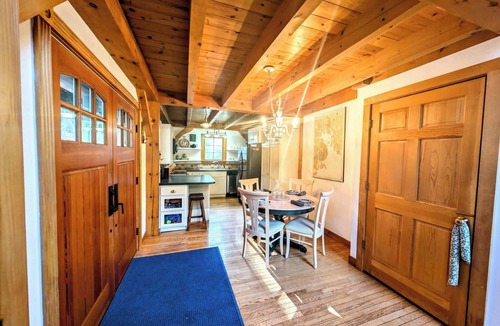 Sorrento House | Sorrento Post & Beam Retreat w/Deck & Fire Pit