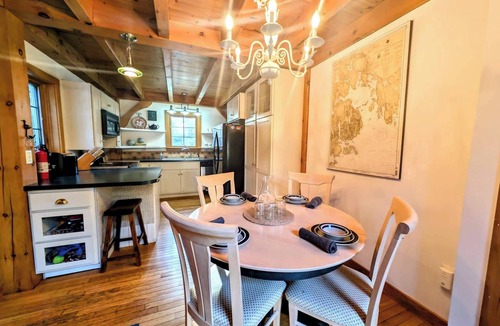 Sorrento House | Sorrento Post & Beam Retreat w/Deck & Fire Pit