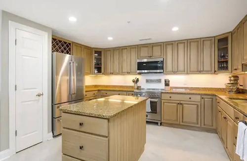 Ocean City House | SOUTH BEACH 601 ULTRA LUXURIOUS BOARDWALK GYM IN/OUT POOL
