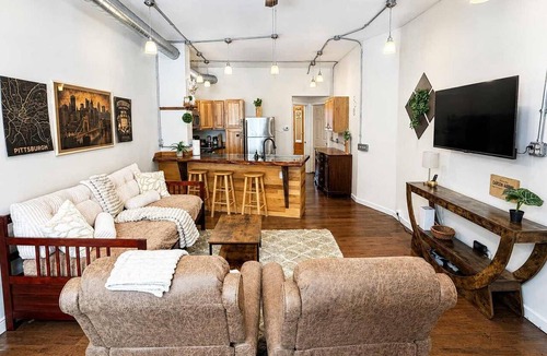 South Side Slopes House | South Side Flats Gem - Near Downtown Pittsburgh