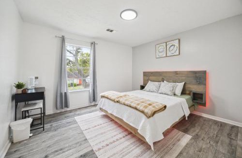 Mission Bend House | SpaceZ