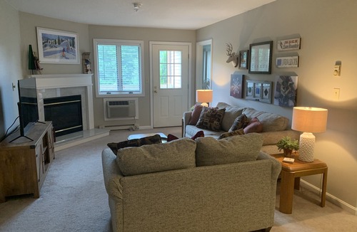 Lincoln Condo | Spacious 1 BR; views of Loon Mountain!