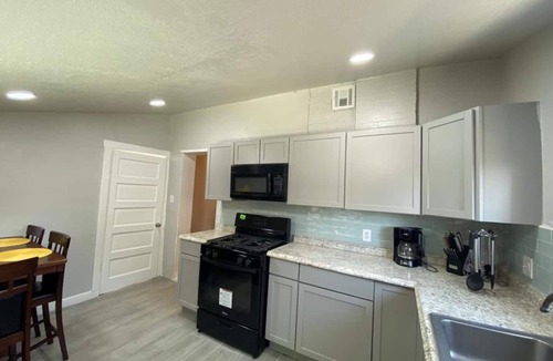 El Paso House | Spacious 2BD/1 Bth in Central-EP