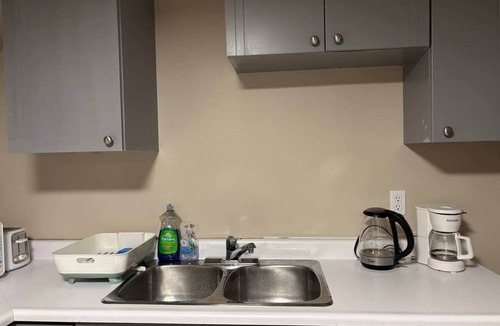 Alcona Apartment | Spacious 2BR Basement Apt – 5 Mins to Beach