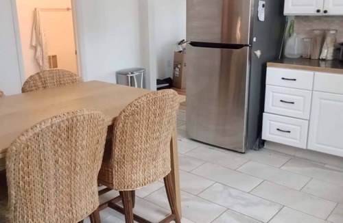 Ballston Spa Apartment | Spacious 3-bedroom apartment with WiFi, AC, and a hot tub in charming Galway