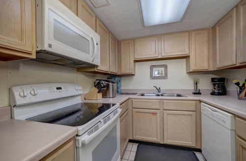 Shibui Sands Condo | Spacious 3BR condo in Port Aransas with pool view, sleeps 8 comfortably.