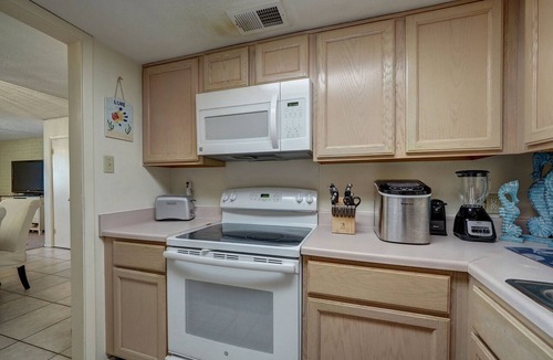 Shibui Sands Condo | Spacious 3BR condo in Port Aransas with pool view, sleeps 8 comfortably.