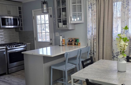 Summit Station House | Spacious 4-bedroom house in wonderful Columbus with essential amenities.