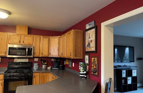 Trenton House | Spacious 4-bedroom house with AC, WiFi in superb Trenton