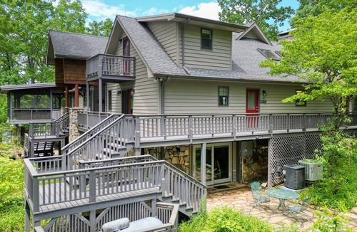 Choestoe House | Spacious 5-bedroom estate in charming Blairsville with fast WiFi & EV charging