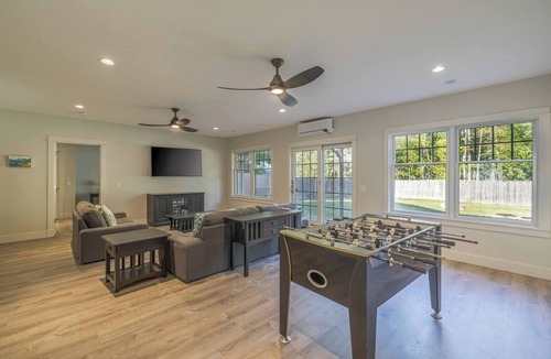 Mount Desert House | Spacious 5BR Home in Center of MDI [Loons Landing]