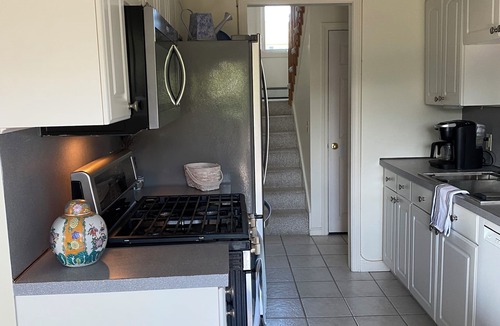 Eastward Look House | Spacious beach house with front and back yards, short walk to Scarborough beach