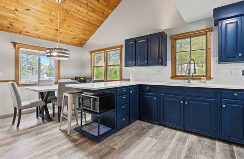 Naples Cabin | Spacious Family Home w/Long Lake Access
