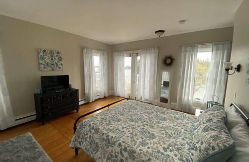 Tremont House | Spacious historic oceanfront home on Bass Harbor - stunning views - private dock