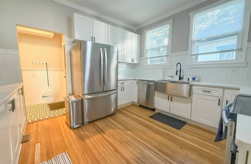 Olde Towne East House | Spacious Home Downtown - Children's Hospital, Pets