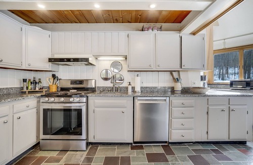 Bridgton House | Spacious home just 3 min. from Pleasant Mtn. Spectacular views of Mt Washington