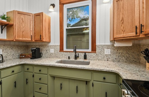Springfield House | Spacious house 3 min from downtown Springfield and convention center