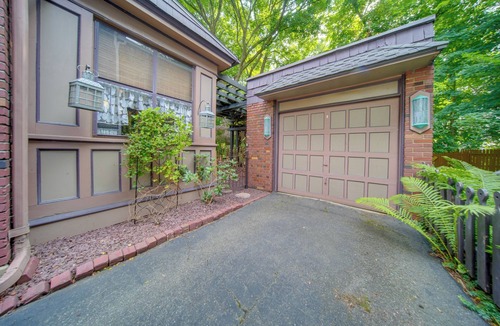 Jamestown Cottage | Spacious Jamestown Home Near Nat'l Comedy Center!