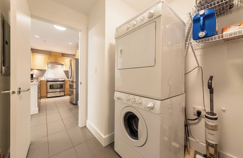 Vancouver Condo | Spacious Modern 3BR Condo at UBC - Ideal for Families & Scholars