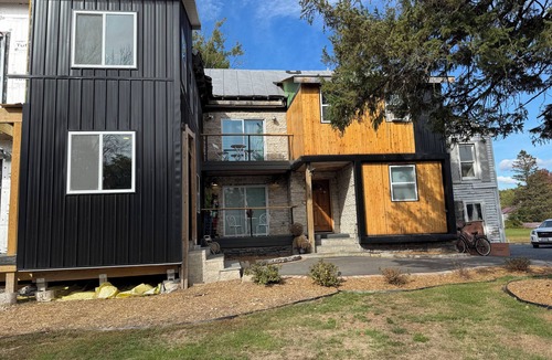 Madison Apartment | Spacious modern living in a quite neighborhood
