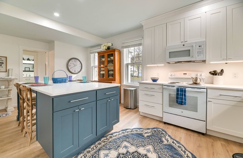 Naples House | Spacious Naples Vacation Rental w/Private Hot Tub