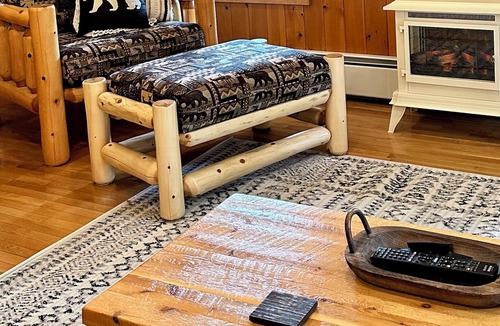 Rangeley Cabin | Spacious & private cabin, perfect Maine retreat. Wi-Fi, Two master suites