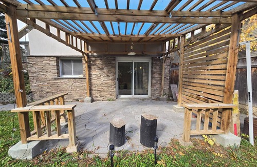 Aurora House | Spacious | Private | Quiet | 2 BR Walkout Suite