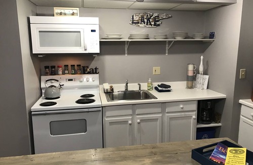 Durhamville Apartment | Spacious two bedroom get away. Full kitchen with all supplies. 75 in tv…