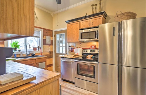 Ellicottville Cottage | Spacious Victorian Home 1/4 Mi to Holiday Valley!