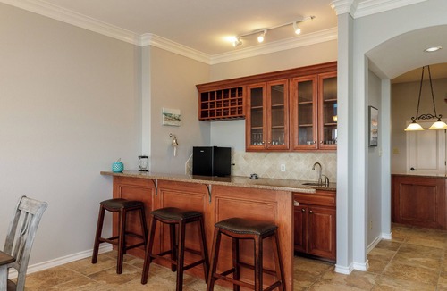 Corpus Christi House | Spacious Waterfront Retreat | Balcony, Huge Deck & Views