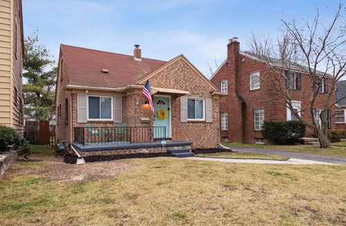 Ottawa House | Spacious & well designed 3br/1.5ba w/Fiber Wi-Fi!