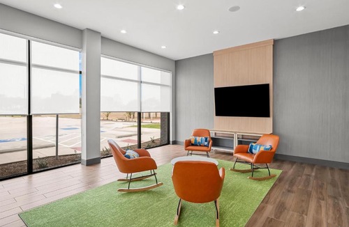 Garland Hotel | Spark By Hilton Garland Dallas East