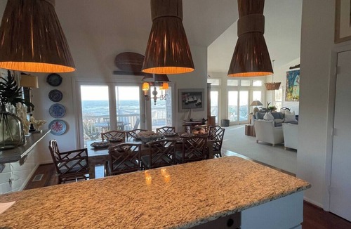 Pine Knoll Shores House | Special! Oceanfront Hidden Treasure Pine Knoll Shores