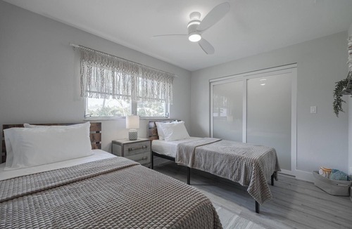 Naples Park Villa | Spectacular 4 bedroom Villa close to beaches in highly desirable Naples Park, FL