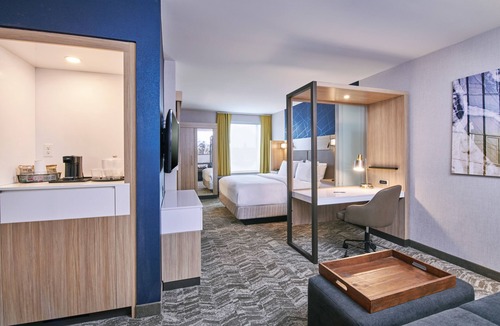 Dearborn Hotel | SpringHill Suites by Marriott Detroit Dearborn