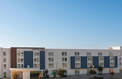 North Dallas Hotel | SpringHill Suites Dallas Central Expressway