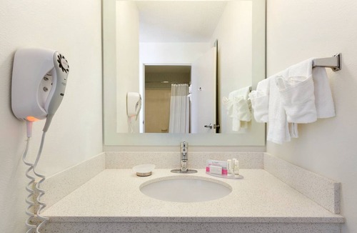 Ellendale Hotel | Springhill Suites Memphis East/Galleria