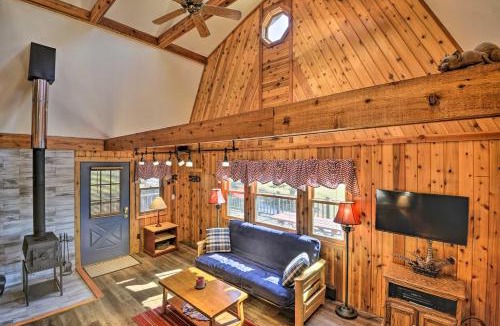 Springwater House | Springwater Cabin Near Hiking, Lakes, & Vineyards