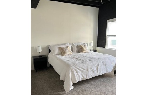St. Clair Apartment | St. Clair Riverside Loft