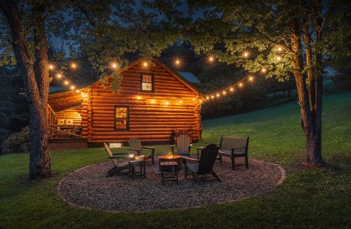 Coudersport Cabin | Stargazing Cabin | Hot Tub + Game Room + 85 Acres