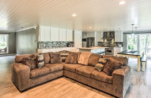 Star Harbor House | Starlight Point — Panoramic Waterfront Retreat in Star Harbor, Cedar Creek Lake
