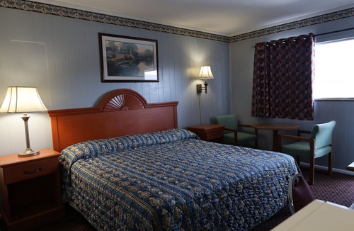 Heath Hotel | Startlite Motel