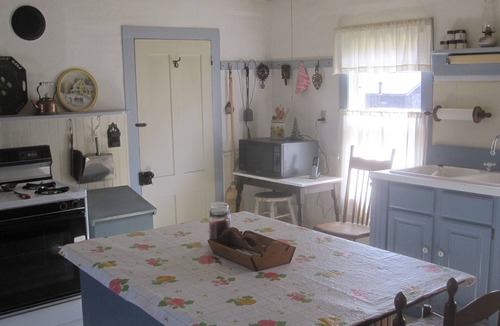 Jamestown House | Stay in an authentic 1823 post-and-beam framed Federal style rural farmhouse.
