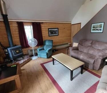 Sterling Ski Chalet | Sterling Cabin close to Kenai River