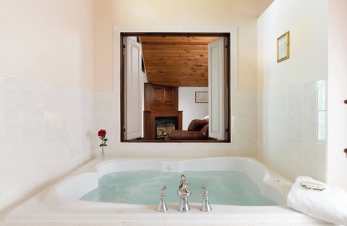 Ledyard Bed & Breakfast | Stonecroft Inn